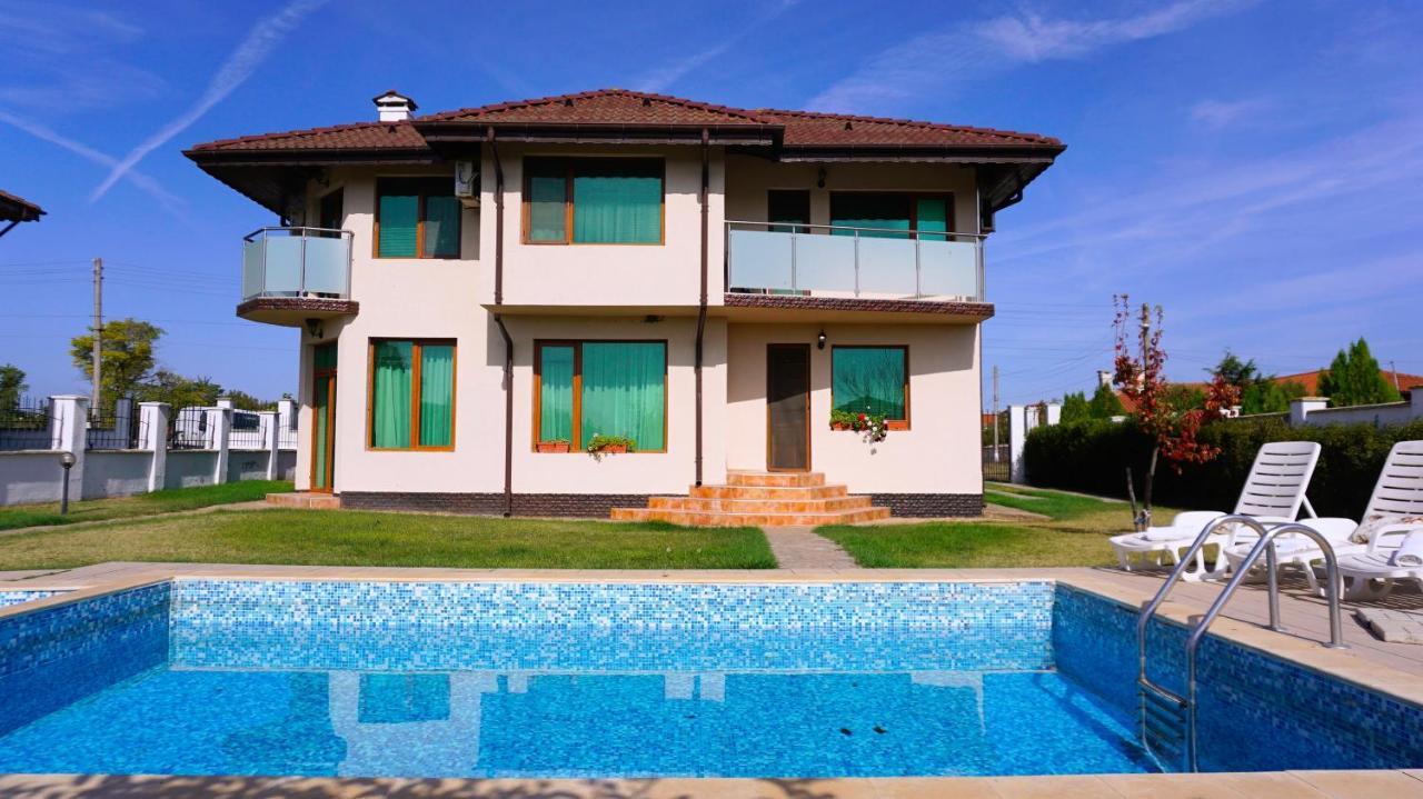 Вила Помело - Family Villa Pomelo Bŭlgarevo Dış mekan fotoğraf