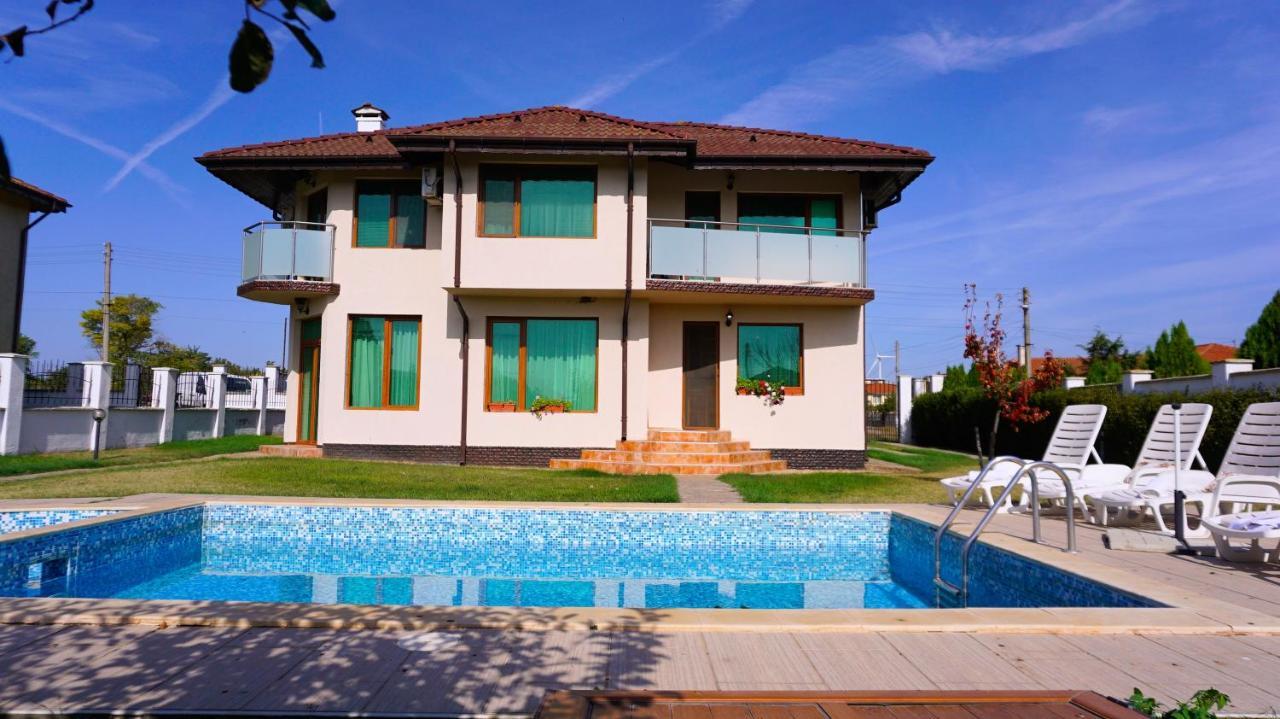 Вила Помело - Family Villa Pomelo Bŭlgarevo Dış mekan fotoğraf
