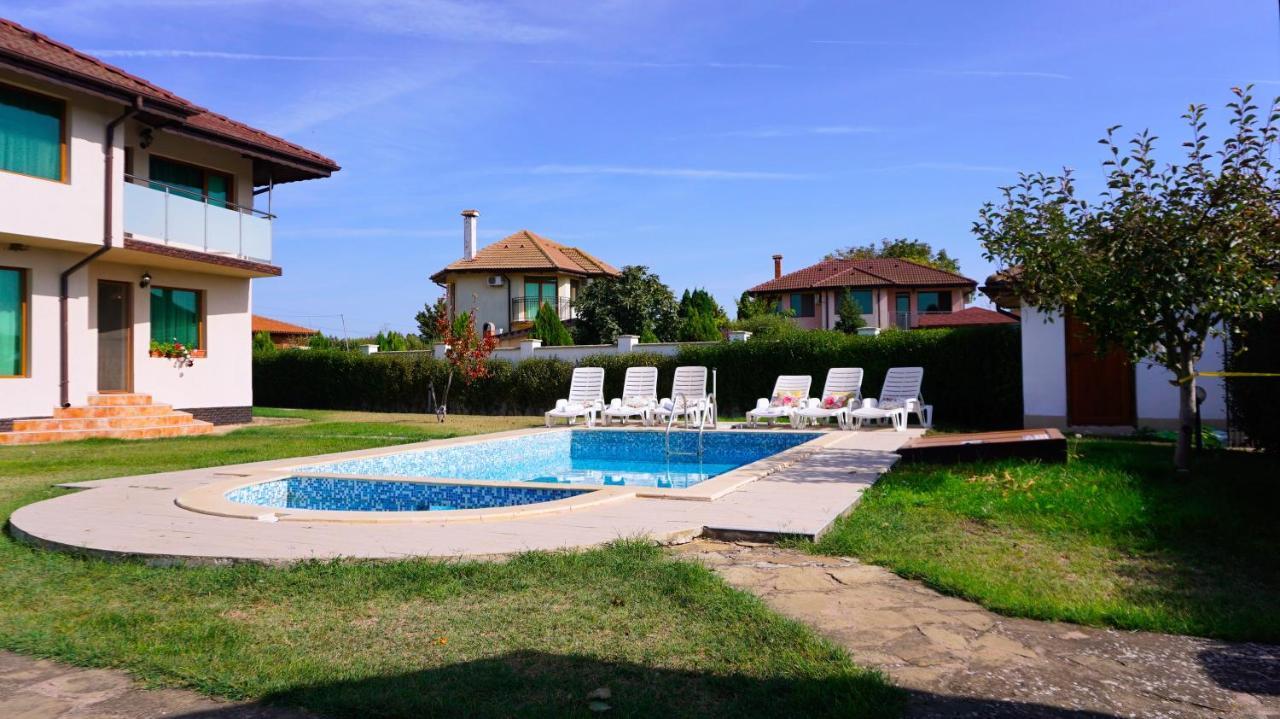 Вила Помело - Family Villa Pomelo Bŭlgarevo Dış mekan fotoğraf