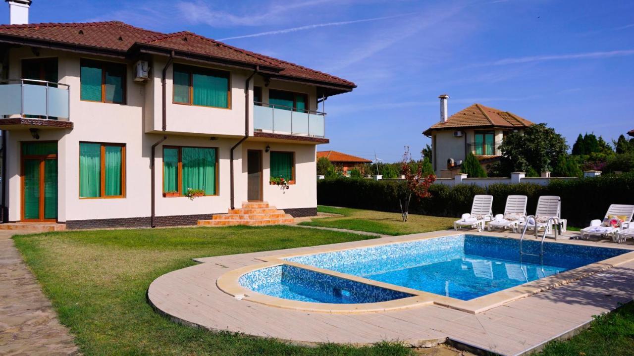 Вила Помело - Family Villa Pomelo Bŭlgarevo Dış mekan fotoğraf